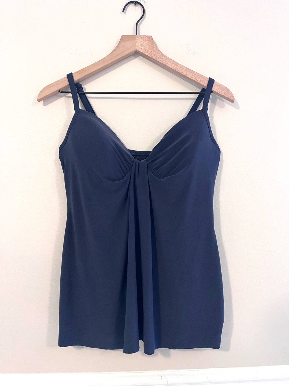 Miracle Suit Women's Mariana Tankini Swim Top Size 8 Navy Blue Underwire